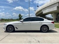BMW 520d 2.0 Sport Line โฉม G30  ปี  2017 จด 22 รูปที่ 14